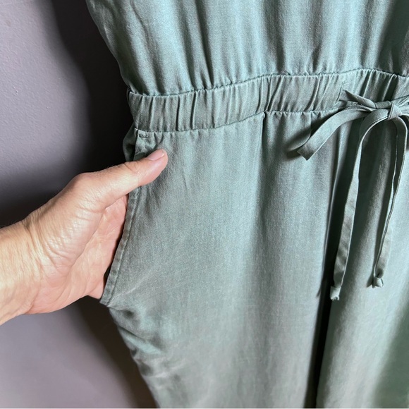 Anthropologie Cloth & Stone jumpsuit small NWT Deep Back tencel comfy - Picture 8 of 11